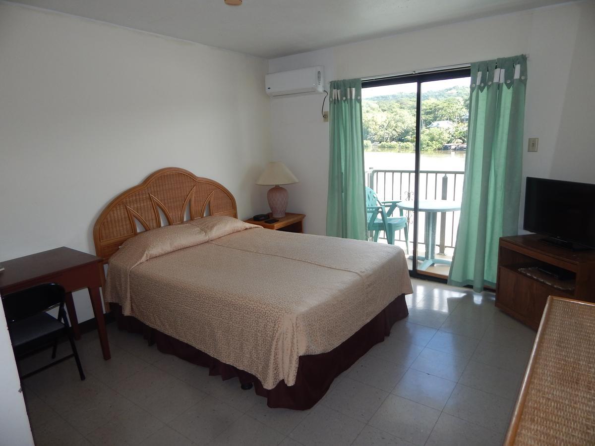 Esa Bay View Hotel Colonia ภายนอก รูปภาพ